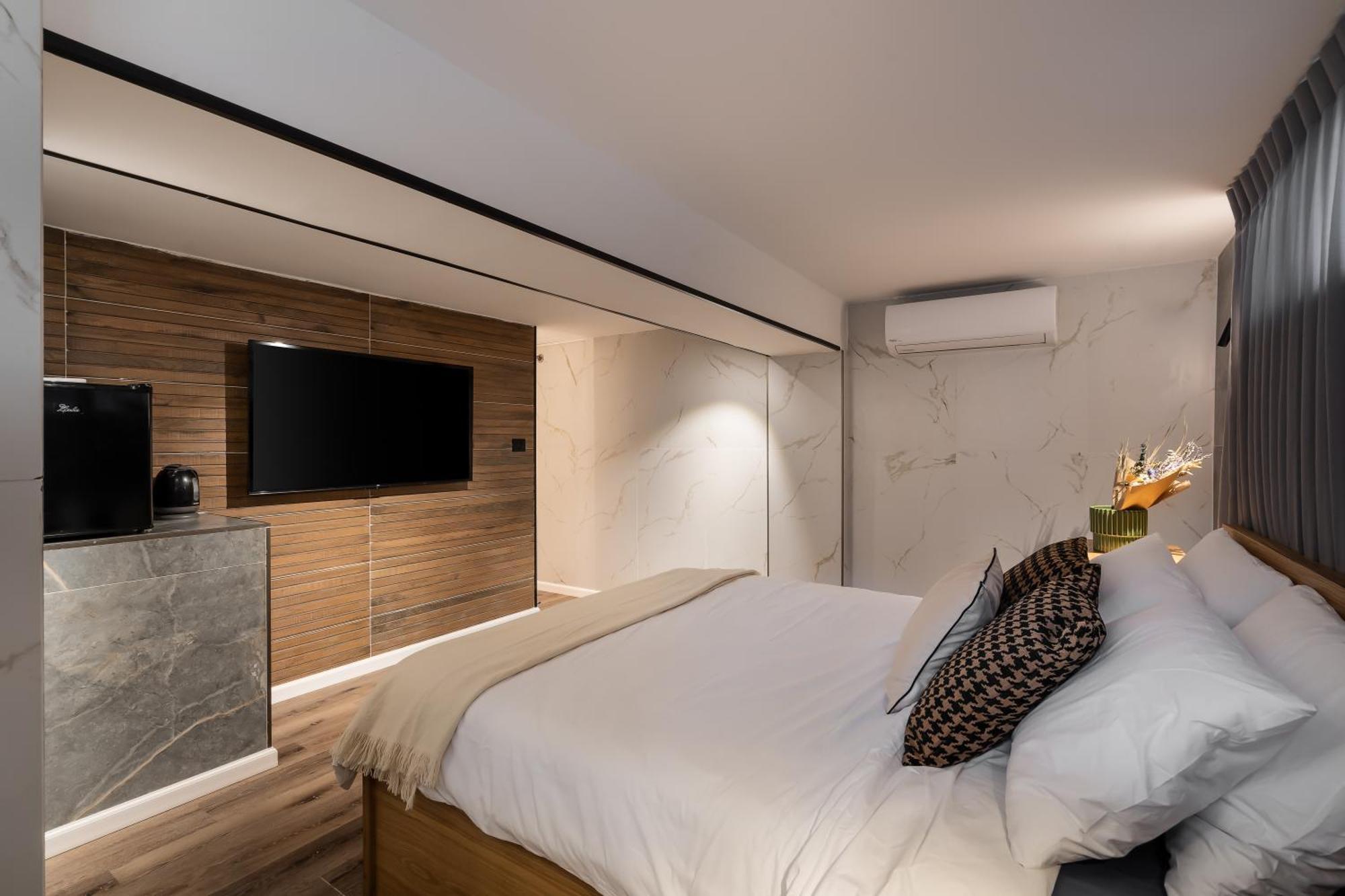 Mulan Hotel 特拉维夫 外观 照片